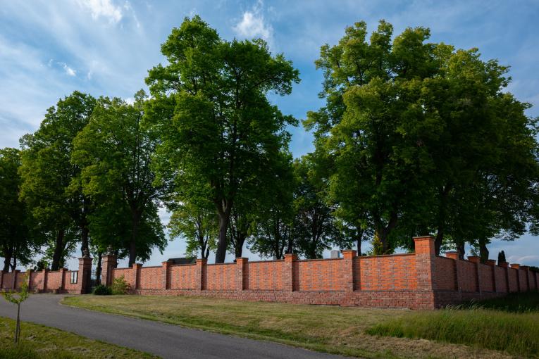 Jeníkovický hřbitov