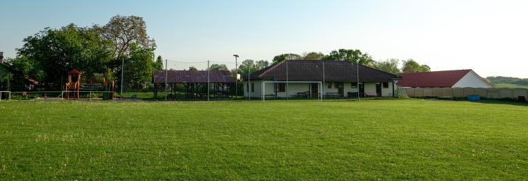 Fotbalové hřiště